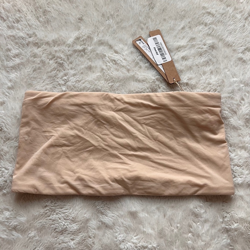 SKIMS Fits Everybody Bandeau Bra Sand BR-BAN-9167 Small NWT Second Skin Seamless
